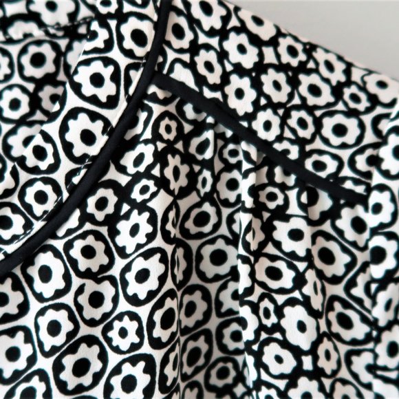 Talbots button down easy top in black and white floral design NWT small - Picture 4 of 6